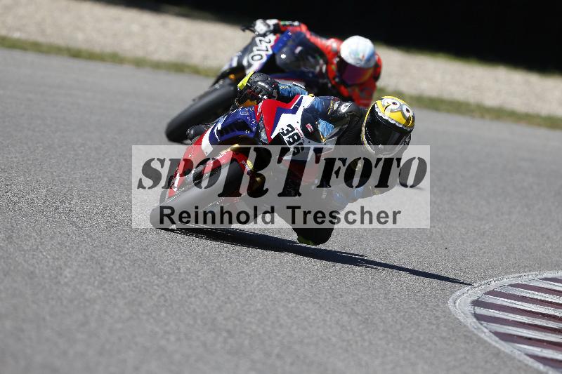 /15 22.05.2026  Plüss Moto Sport  Discover the Bike ADR /Gruppe rot - Race 3/386